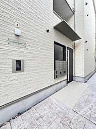 7 / 25