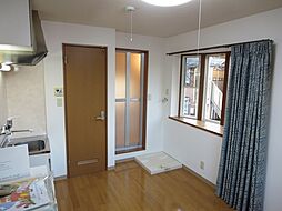 メゾンランノ 2階ワンルームのリビング/ダイニング