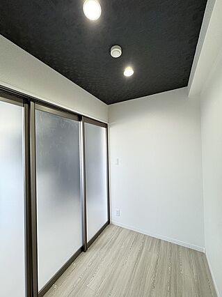 エヌエムキャトフヴァンユイット_内装_1