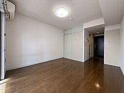 ドム・アコード協栄 301 3階ワンルームのリビング/ダイニング