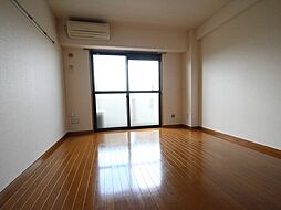 サマービレッジ 3階1Kのリビング/ダイニング