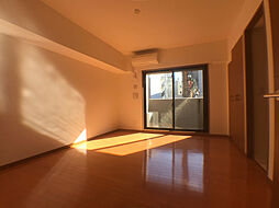 リーガル神戸三宮山手 602 6階1Kのリビング/ダイニング