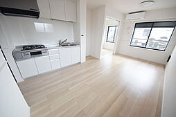 JR横浜線 淵野辺駅 バス12分 桜台下車 徒歩2分の賃貸アパート 2階1LDKのリビング/ダイニング