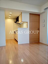 i-Suite HigashiNakano 3階1DKのリビング/ダイニング