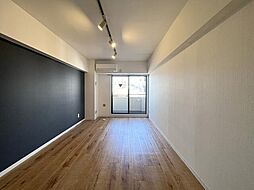 マートルコート三田 10階ワンルームのリビング/ダイニング