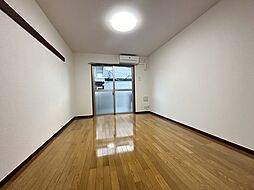 京王相模原線 南大沢駅 徒歩7分の賃貸マンション 4階1Kのリビング/ダイニング