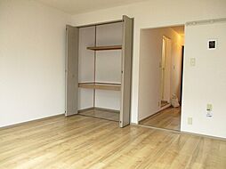 アメニティー 2階1Kのリビング/ダイニング