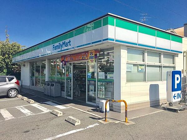 画像29:ファミリーマート堺緑ケ丘中町店 951m