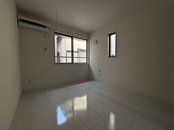 ティーブランチ 205 2階1Kのリビング/ダイニング