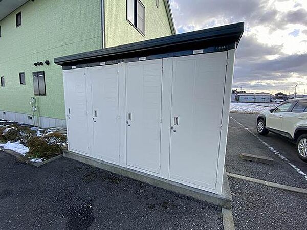 apartment 岩手県奥州市水沢佐倉河字鐙田96-1
水沢佐倉河の賃貸情報を見る
物件地図