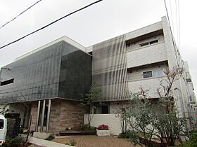 ファイブヒルズ欅弐番館  ｜ 大阪府堺市堺区南三国ヶ丘町３丁（賃貸マンション2LDK・2階・66.21㎡） その1