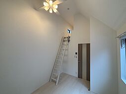 アザーレ・パッシオ橋本 203 2階1Kのリビング/ダイニング