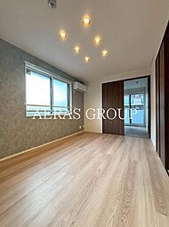 ノーブルラフィネ白幡 2階1LDKのリビング/ダイニング