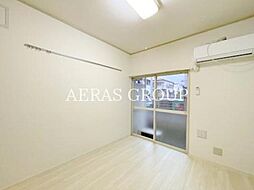 メゾン・ドモ 1階ワンルームのリビング/ダイニング