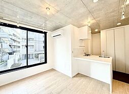 trias441 2階ワンルームのリビング/ダイニング