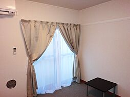 レオパレスパルフェタムール北沢 3階1Kのリビング/ダイニング