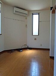 アーバンプレイス沼袋VIII 1階ワンルームのリビング/ダイニング