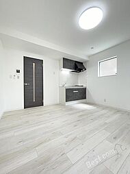 ジーメゾン初芝バックス 2階1LDKのリビング/ダイニング