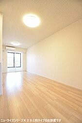 ウィステリア　ガーデン 104 1階1LDKのリビング/ダイニング