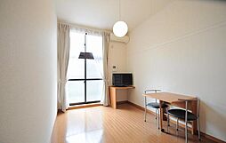 レオパレスアムリタ(22836) 205. 2階1Kのリビング/ダイニング