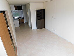 京王高尾線 山田駅 徒歩8分の賃貸アパート 2階2LDKのリビング/ダイニング