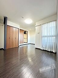 エヌエムトラントアン 3FC 3階1Kのリビング/ダイニング