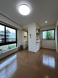 パークフロント小山台 2階1LDKのリビング/ダイニング