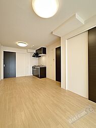 サンプレス 1階1LDKのリビング/ダイニング