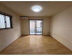 エステート泉塚 1階1Kのリビング/ダイニング