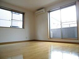 サープラス 2階1Kのリビング/ダイニング