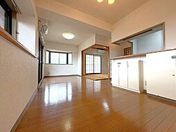 ダイアパレス浦安 7階3LDKのリビング/ダイニング