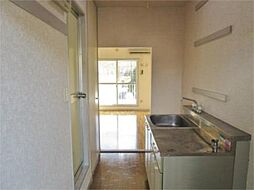 青木葉センタービル 212 2階1Kのリビング/ダイニング