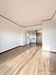 JR阪和線 東岸和田駅 徒歩11分の賃貸マンション 4階3LDKのリビング/ダイニング