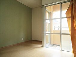 町田リバーサイドハウス 402 4階1Kのリビング/ダイニング