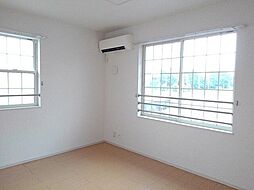 リバー ガーデン 2階2LDKのリビング/ダイニング