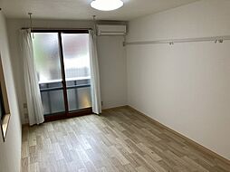 ヴィラＭＩ　(女 性限定） 1階1Kのリビング/ダイニング