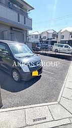 5 / 11