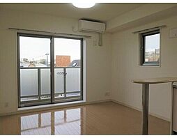 ヴェルデュール本郷 弐番館 4階ワンルームのリビング/ダイニング