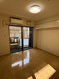 エフ・デビュー 1階1Kのリビング/ダイニング