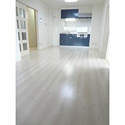 グランドマンション金子 4階2LDKのリビング/ダイニング