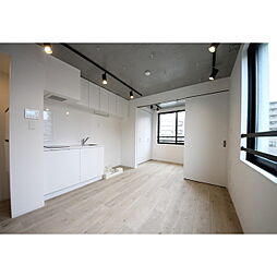 グラウンデュークス西大島 501 5階1LDKのリビング/ダイニング