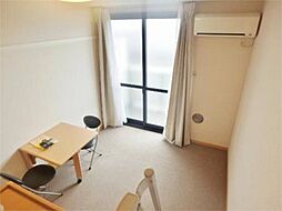 レオパレスプランドール稲城(42434) 303 3階1Kのリビング/ダイニング