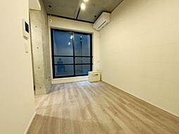 GRAN PASEO島津山 WEST 地下1階ワンルームのリビング/ダイニング
