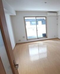 クイーンズコート福住 3階1Kのリビング/ダイニング