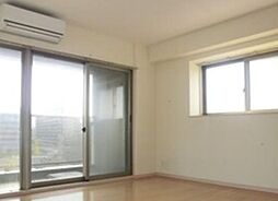 シルバラード 2階ワンルームのリビング/ダイニング