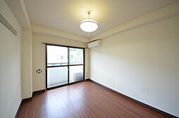 多摩都市モノレール 大塚・帝京大学駅 徒歩9分の賃貸マンション 1階1Kのリビング/ダイニング