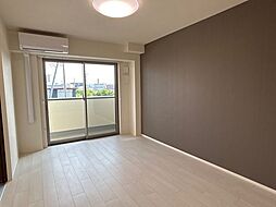 JR八高線 箱根ケ崎駅 バス11分 石畑駐在所下車 徒歩14分の賃貸マンション 2階1LDKのリビング/ダイニング