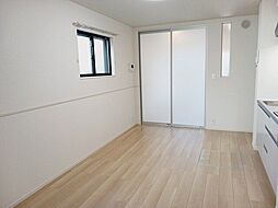 ル・トロ 104 1階1LDKのリビング/ダイニング