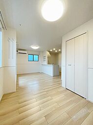 ルワンジュ草尾　III 2階2LDKのリビング/ダイニング