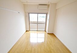 エミナンス丸山台 1階1Kのリビング/ダイニング